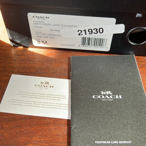 Original Coach Smith Mary Jane heel. Suede. Color: racing green. Size 8. - Picture 4 of 4